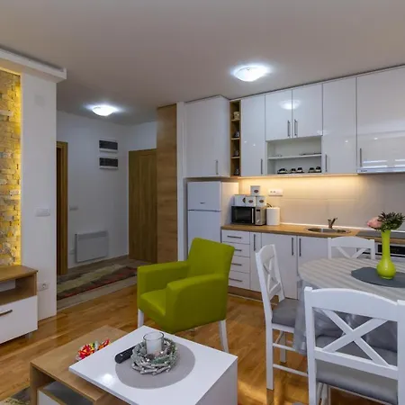 Candy * 兹拉蒂博尔