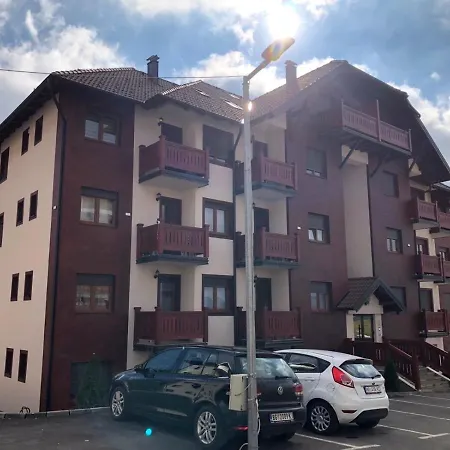 Candy 兹拉蒂博尔